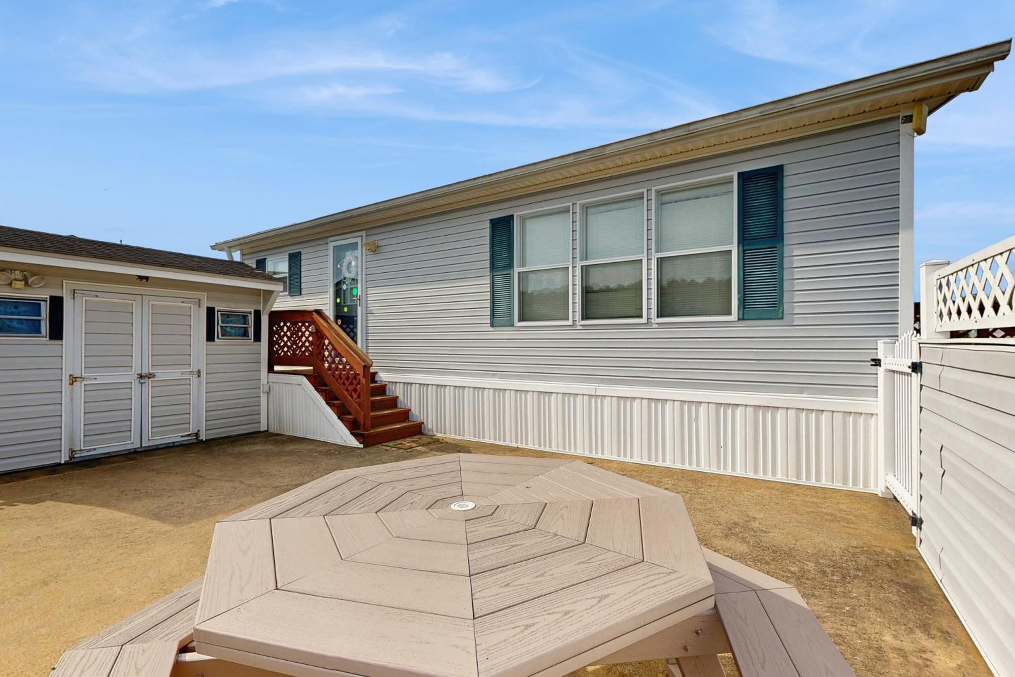 Assateague Point - Bay Breeze Villa Berlin Bagian luar foto