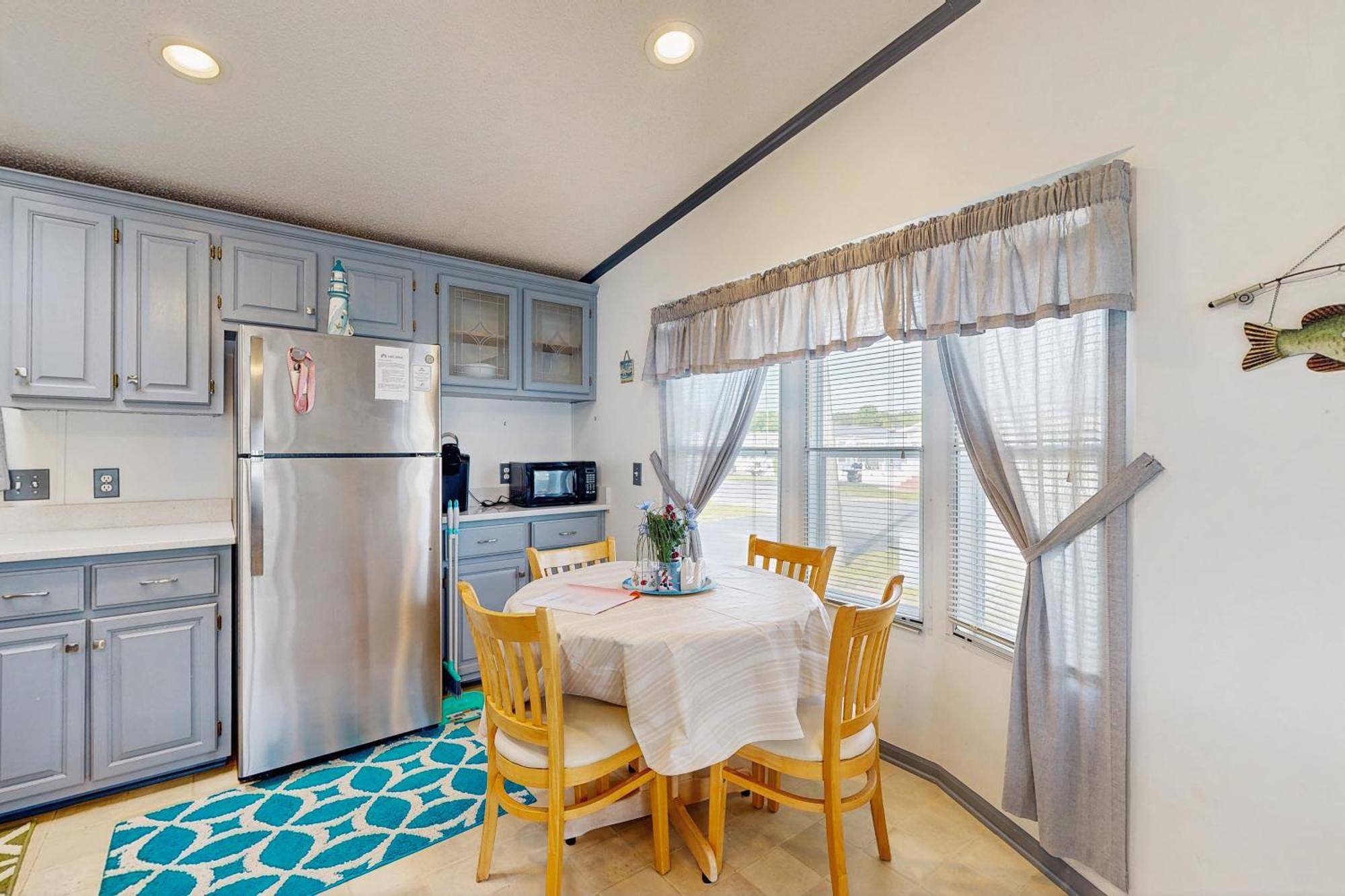 Assateague Point - Bay Breeze Villa Berlin Bagian luar foto